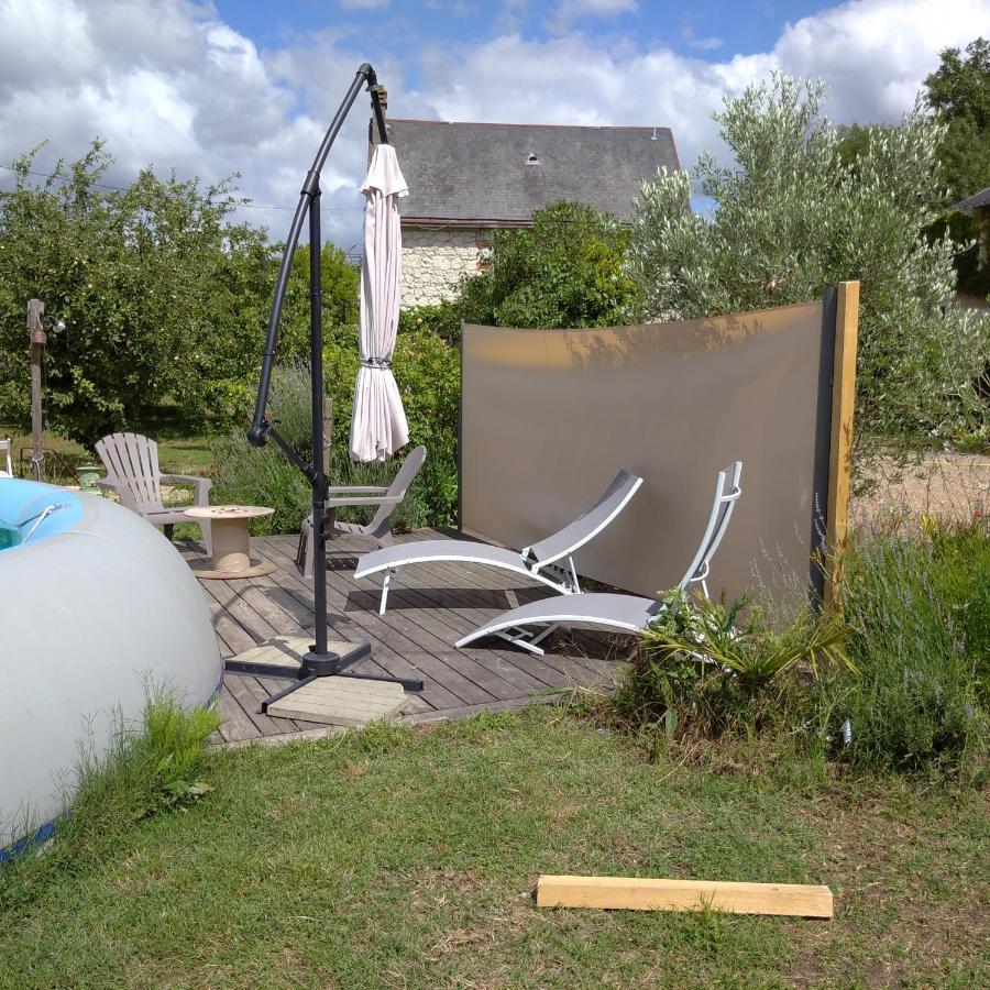 La Roulotte Du Moulin De Palet Villa Bauge-en-Anjou Bagian luar foto